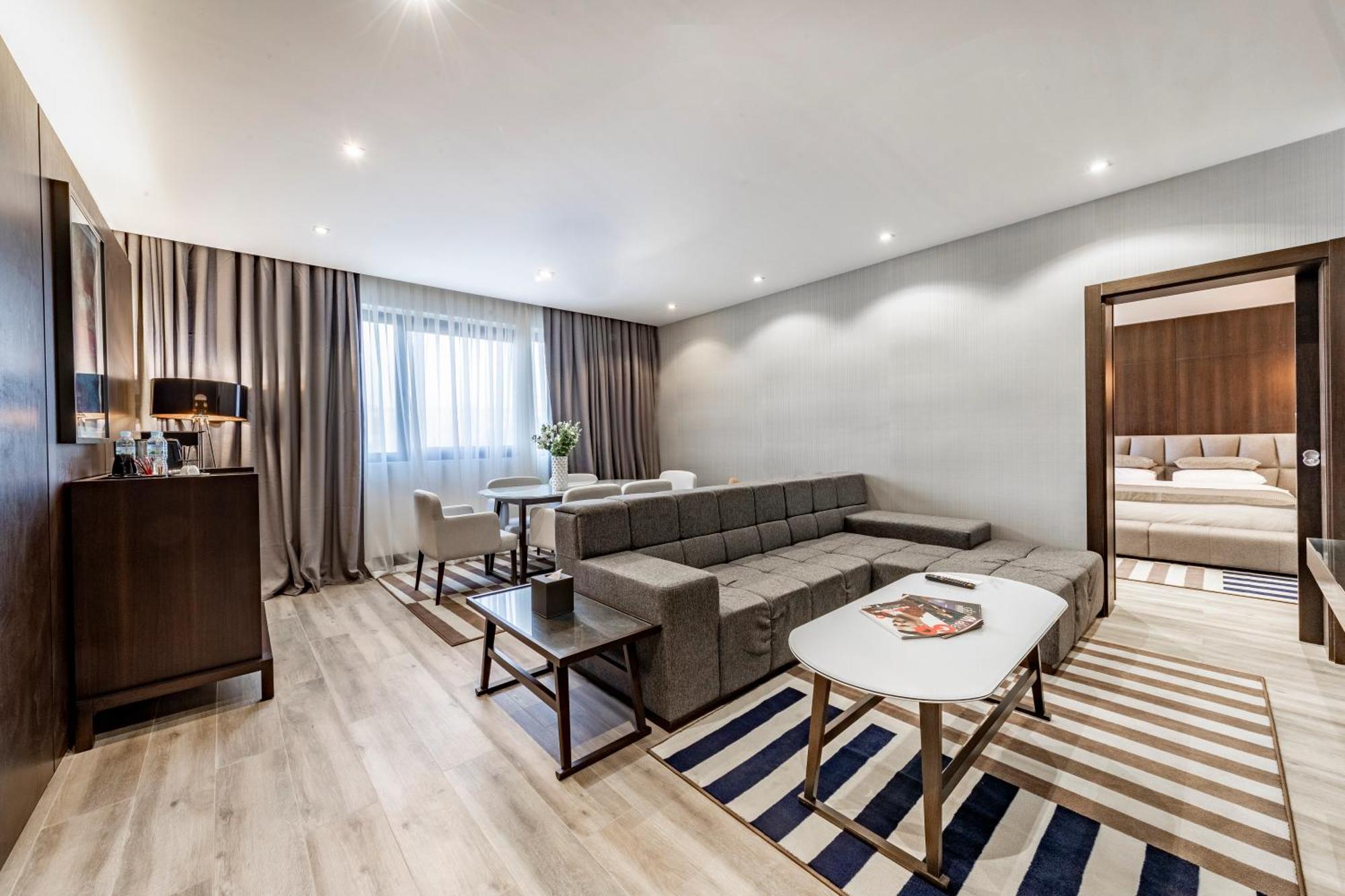 Riviera Royal Hotel Конакри Экстерьер фото
